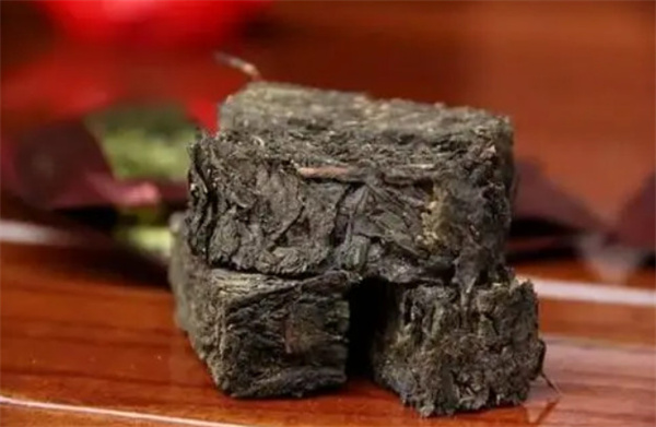 如何加盟华莱黑茶专卖店？