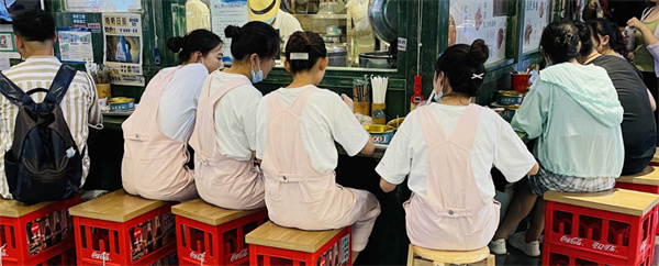 启文街杨奶奶拌卤