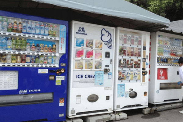 自动售卖冰淇淋机