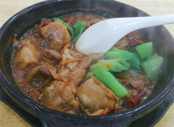 杨明宇黄焖鸡米饭