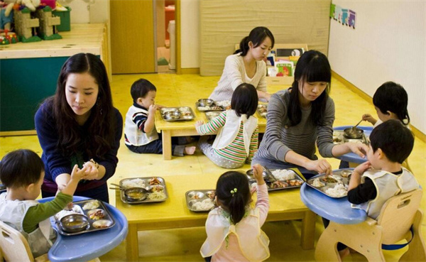 学前教育培训加盟费