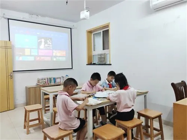 小学辅导班加盟费