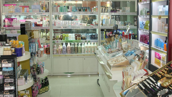 连锁化妆品店