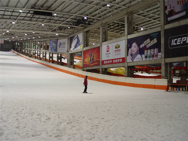 乔波室内滑雪场加盟费