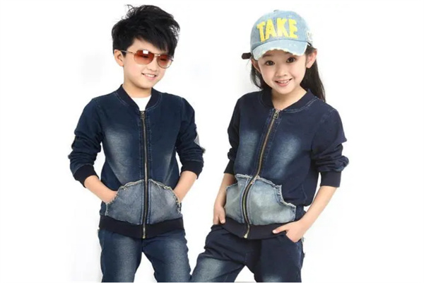 男孩女孩服装