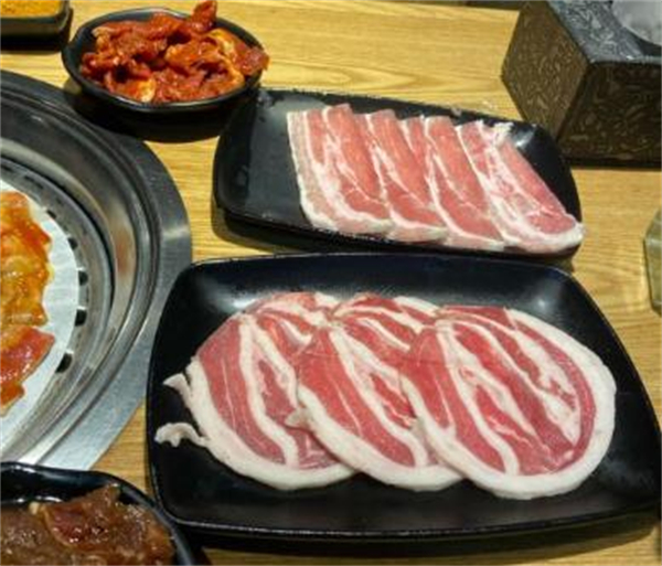 本家小顽牛自助烤肉