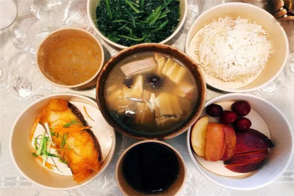 妈妈来了月子餐