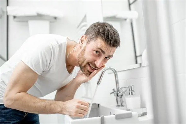 男士洗脸吧