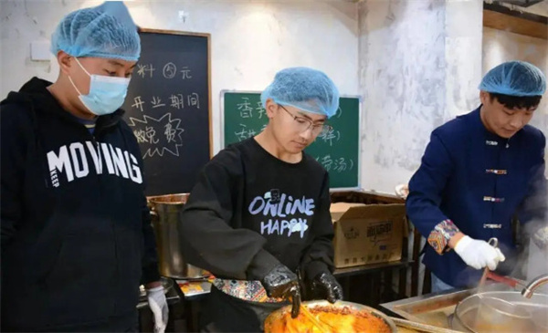 刘小闲甘肃麻辣烫加盟费