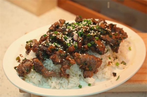 烤肉盖饭