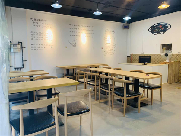 恰似辣年火锅冒菜