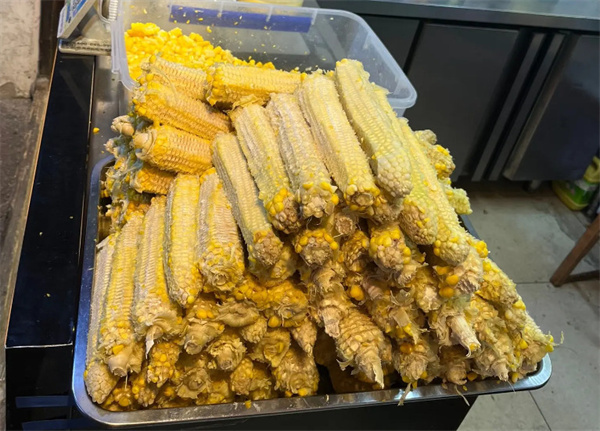 玉米大叔鲜榨玉米汁