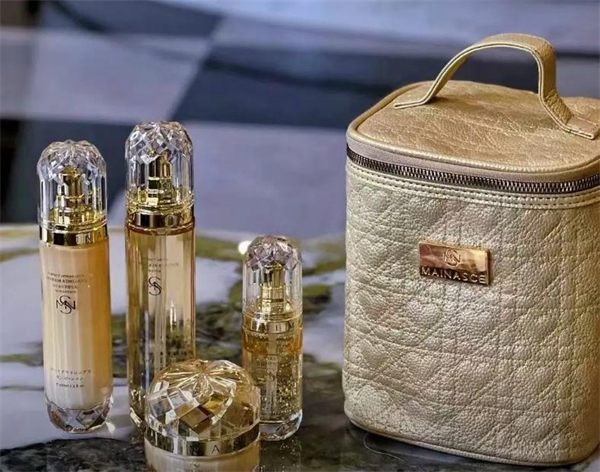 魅纳斯化妆品