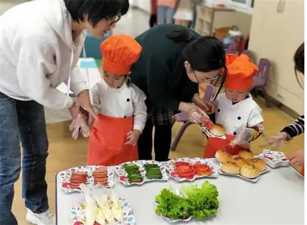教孩子做饭整理亲子馆