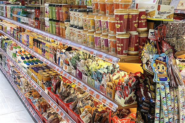 陆一鸣零食店