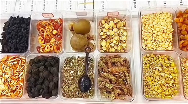 汤畏新中式茶饮