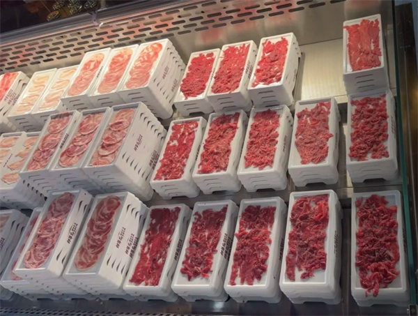 邱翠花鲜切牛肉自助火锅