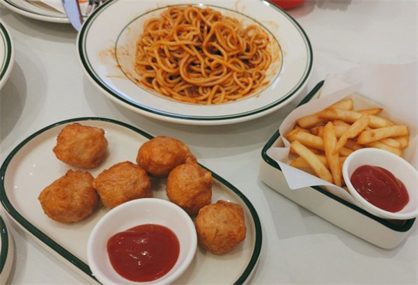 摩欧客意式餐厅