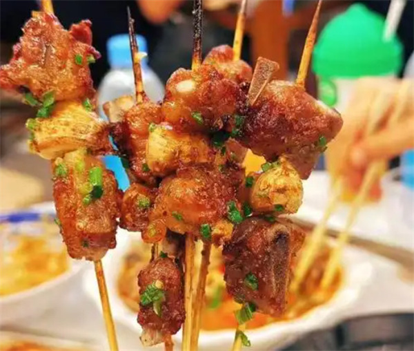 串小白