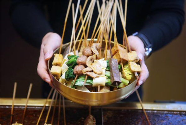 金烫烫麻辣烫