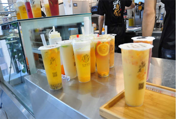 乌名见客奶茶