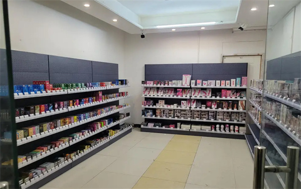 声色野马成人店