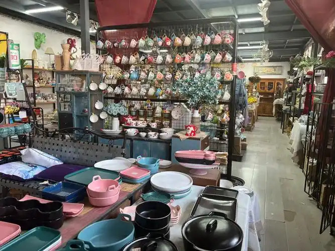 在上海开什么店赚钱？选对店铺类型，开启吸金之旅！