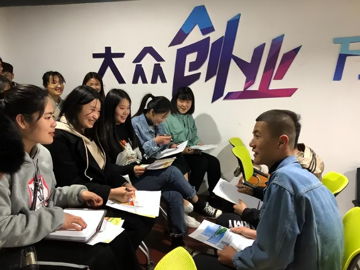 大学生创业什么项目比较好？哪些项目前景好易上手？