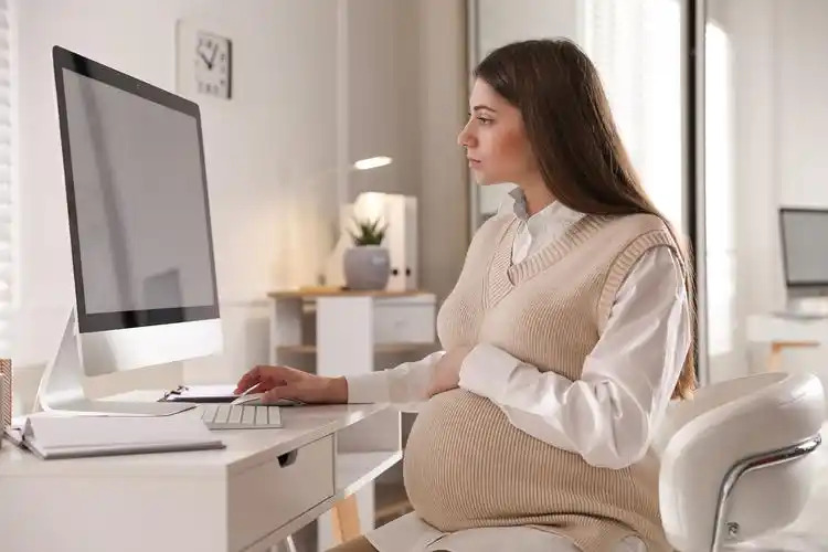 想要兼顾孕期与收入？孕妈在家做什么可以挣钱呢？
