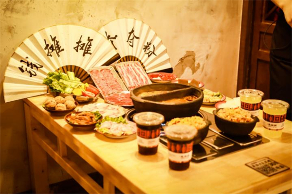 钱摊摊夺夺粉火锅加盟费